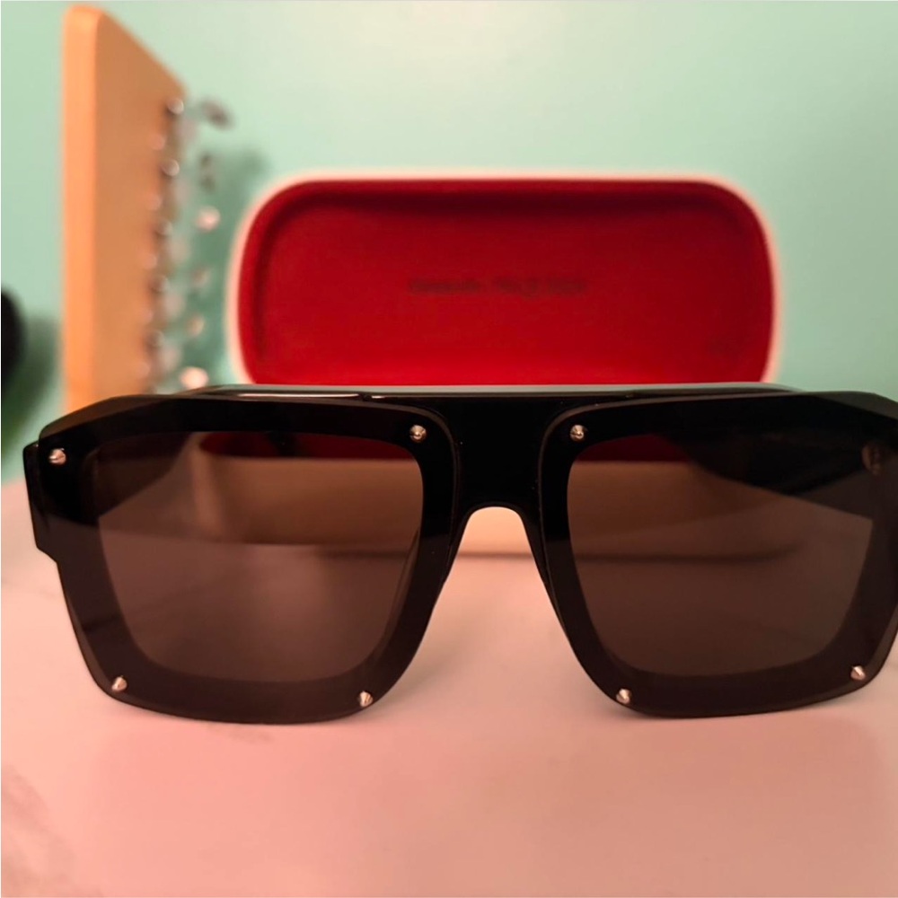 Alexander Mcqueen Studs 62mm Rectangular Sunglass… - image 2